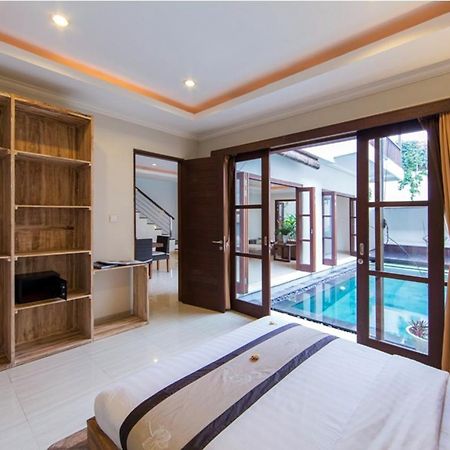 White Lotus Villas Seminyak Exterior photo