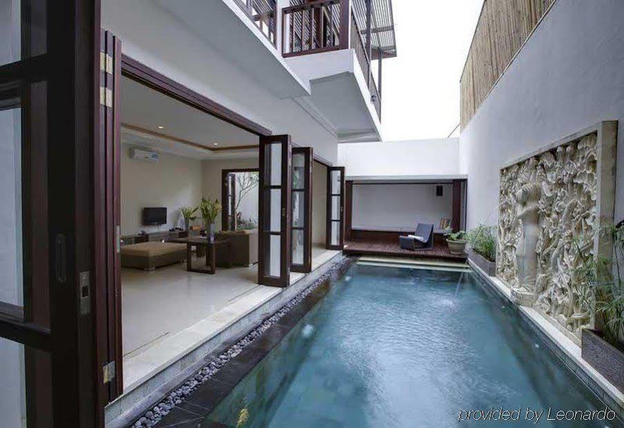 White Lotus Villas Seminyak Exterior photo